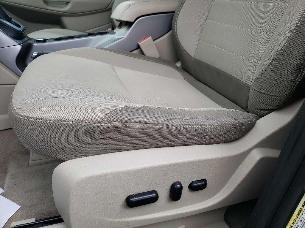 Ford Escape SE FWD 2016