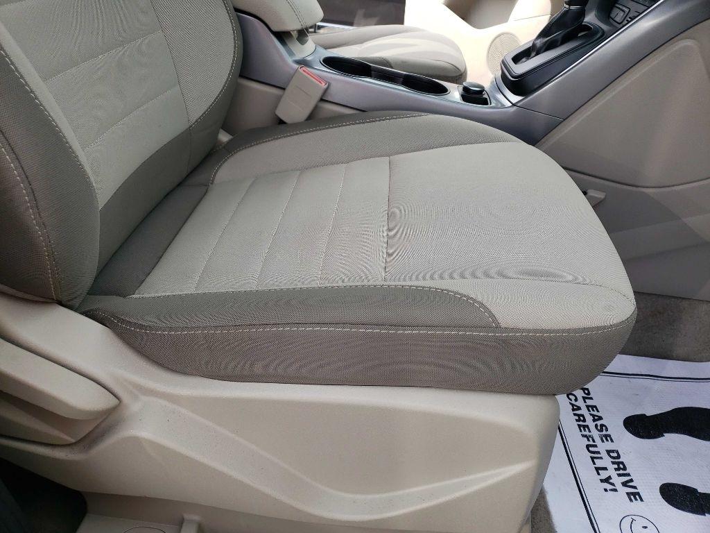 Ford Escape SE FWD 2016