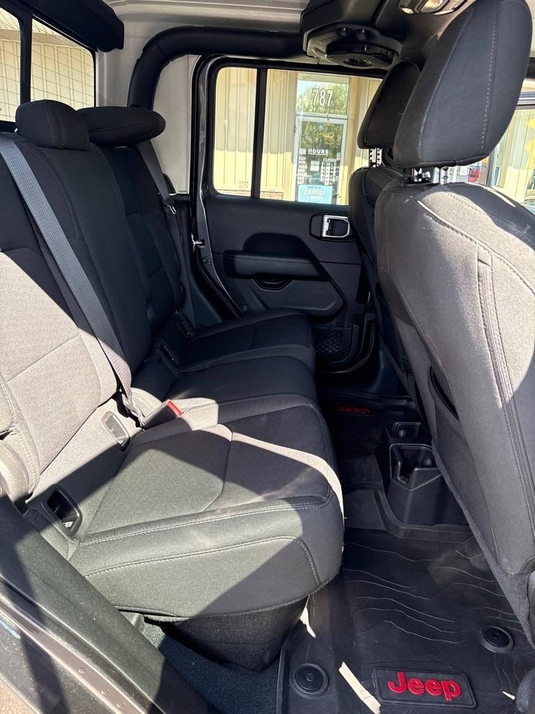 Jeep Gladiator Overland 2022