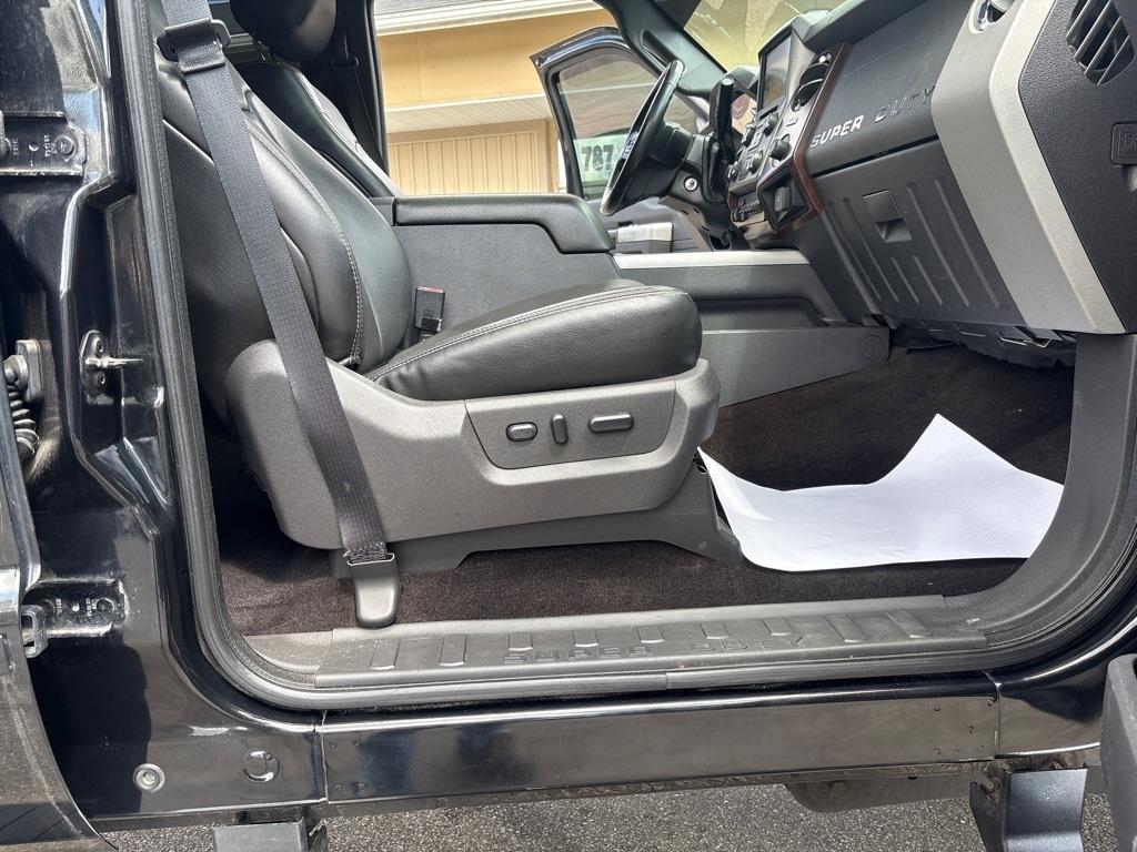 Ford F-250 SD Lariat Crew Cab 4WD 2015