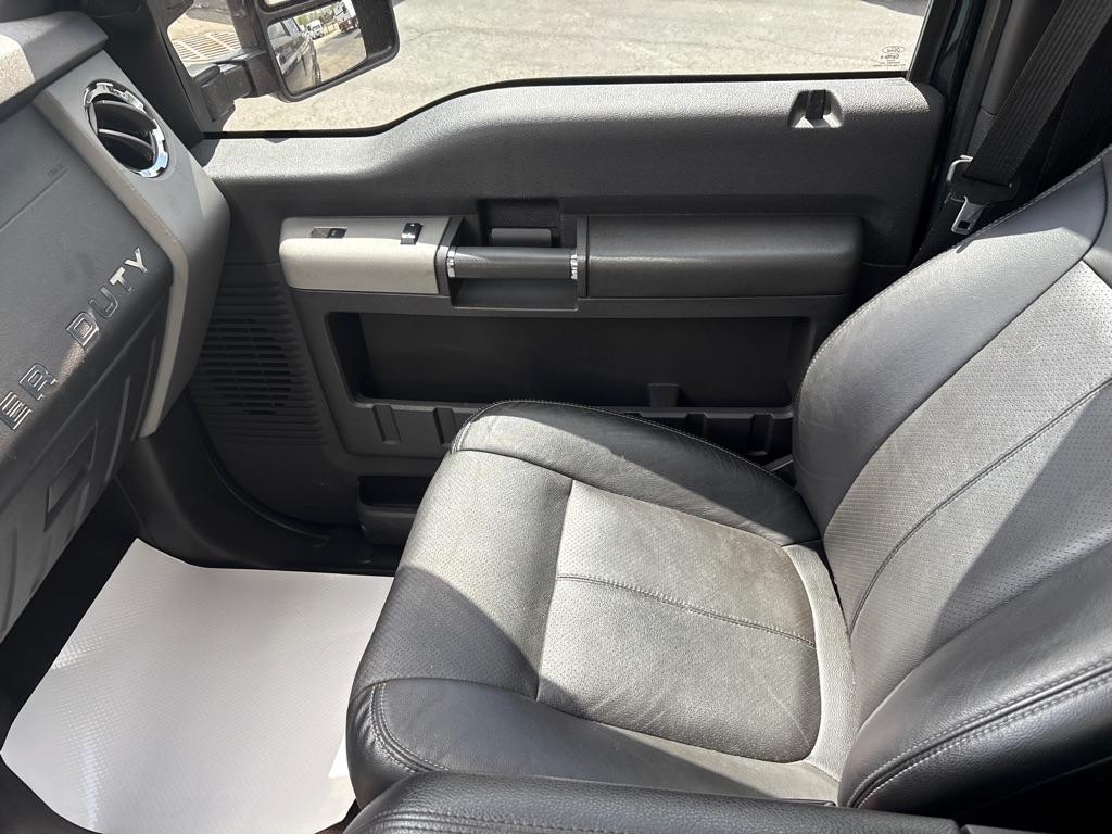 Ford F-250 SD Lariat Crew Cab 4WD 2015