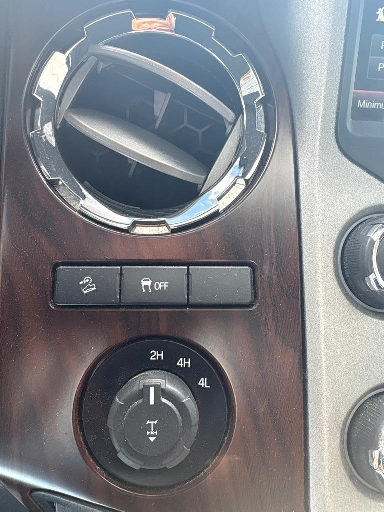 Ford F-250 SD Lariat Crew Cab 4WD 2015