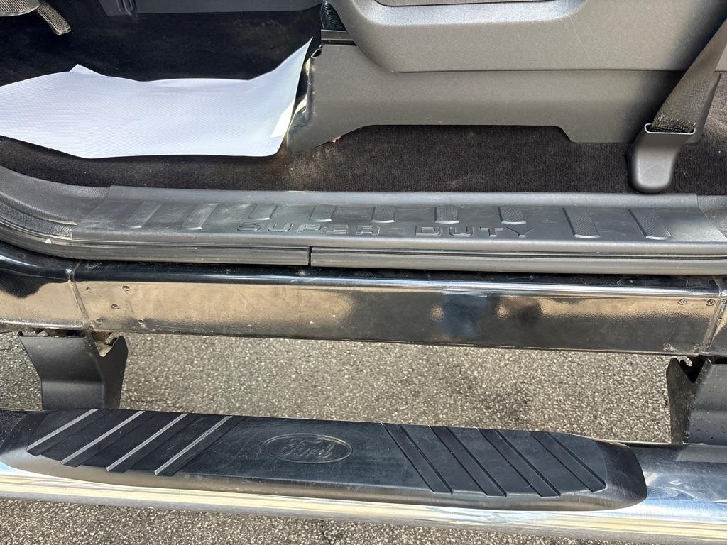 Ford F-250 SD Lariat Crew Cab 4WD 2015