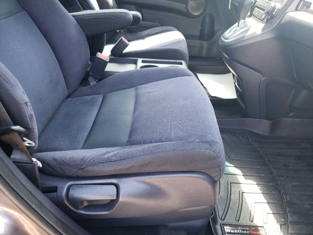 Honda CR-V SE 4WD 5-Speed AT 2011
