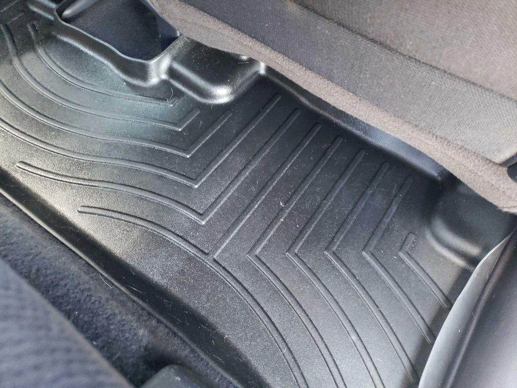 Honda CR-V SE 4WD 5-Speed AT 2011