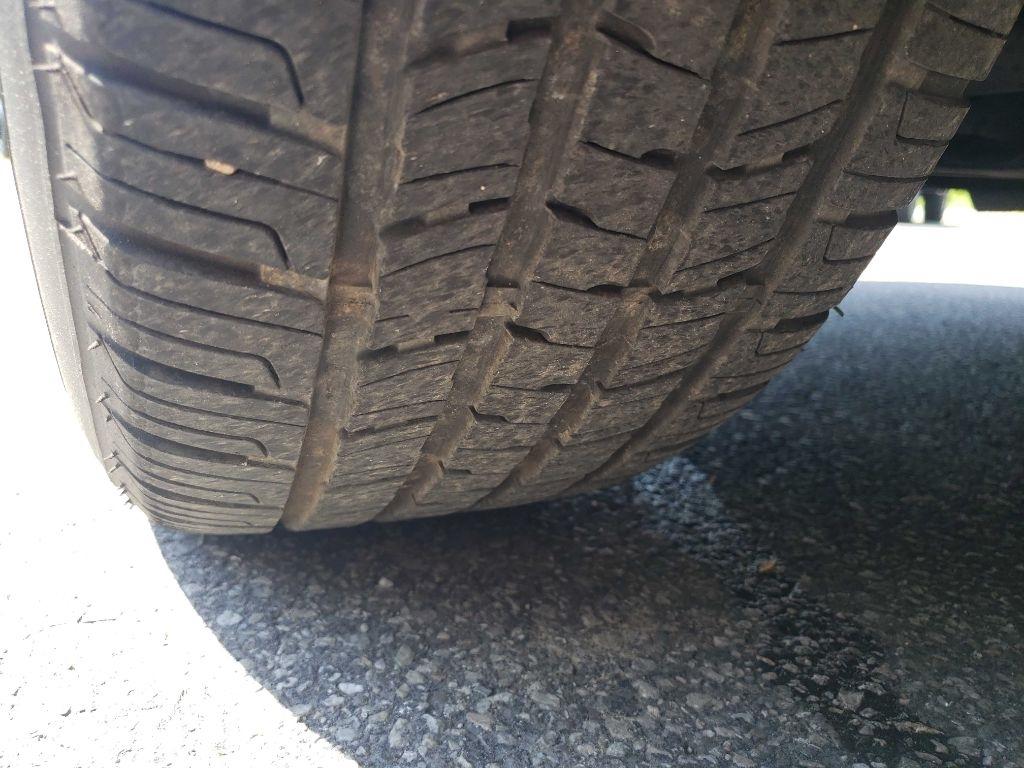 Honda CR-V SE 4WD 5-Speed AT 2011