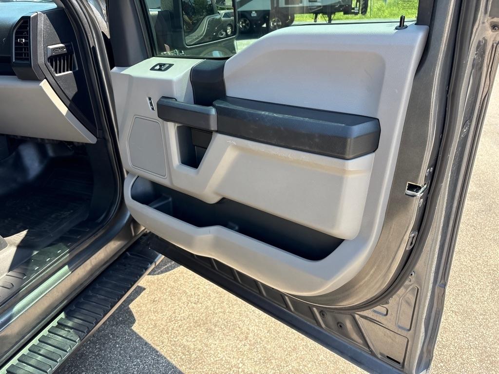 Ford F-150 XL SuperCrew 5.5-ft. Bed 2WD 2020
