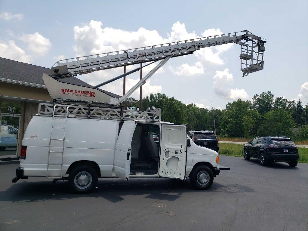 Ford Econoline E-350 Super Duty Extended 2005
