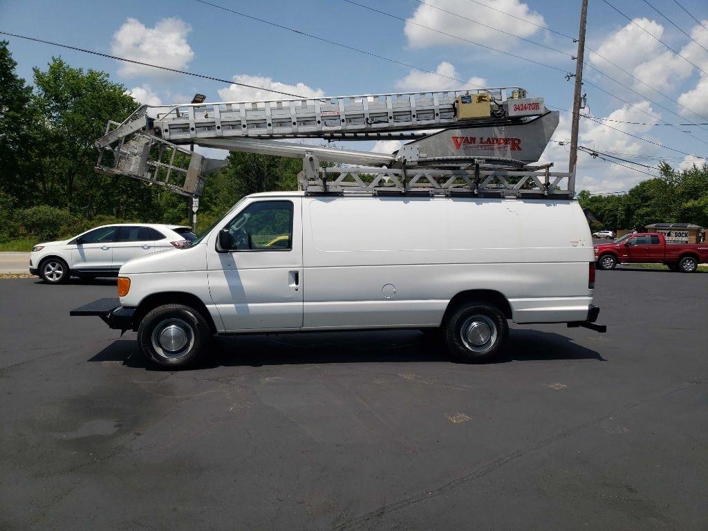 Ford Econoline E-350 Super Duty Extended 2005