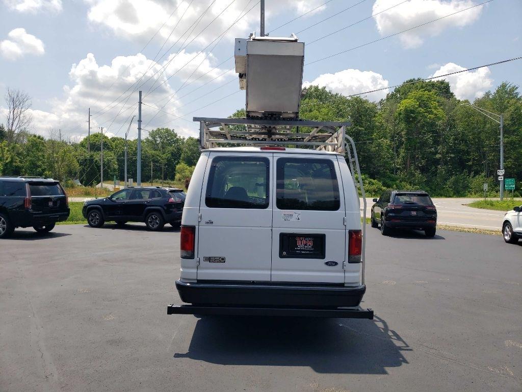 Ford Econoline E-350 Super Duty Extended 2005