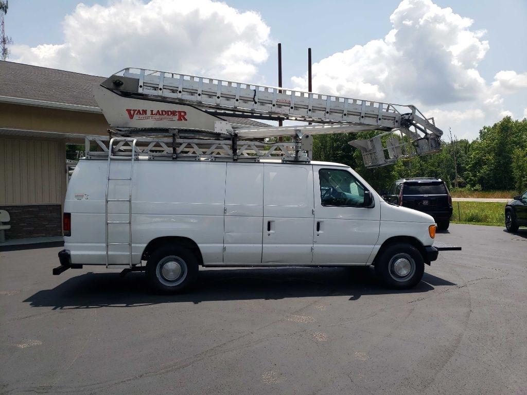 Ford Econoline E-350 Super Duty Extended 2005