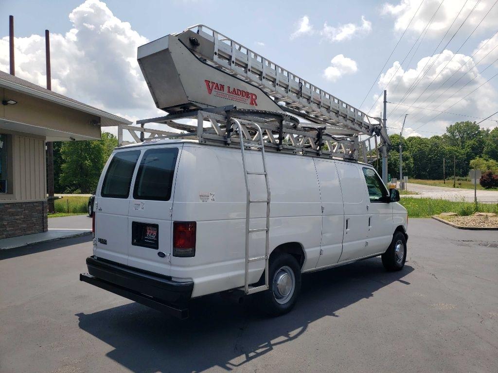 Ford Econoline E-350 Super Duty Extended 2005
