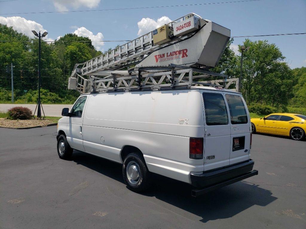 Ford Econoline E-350 Super Duty Extended 2005