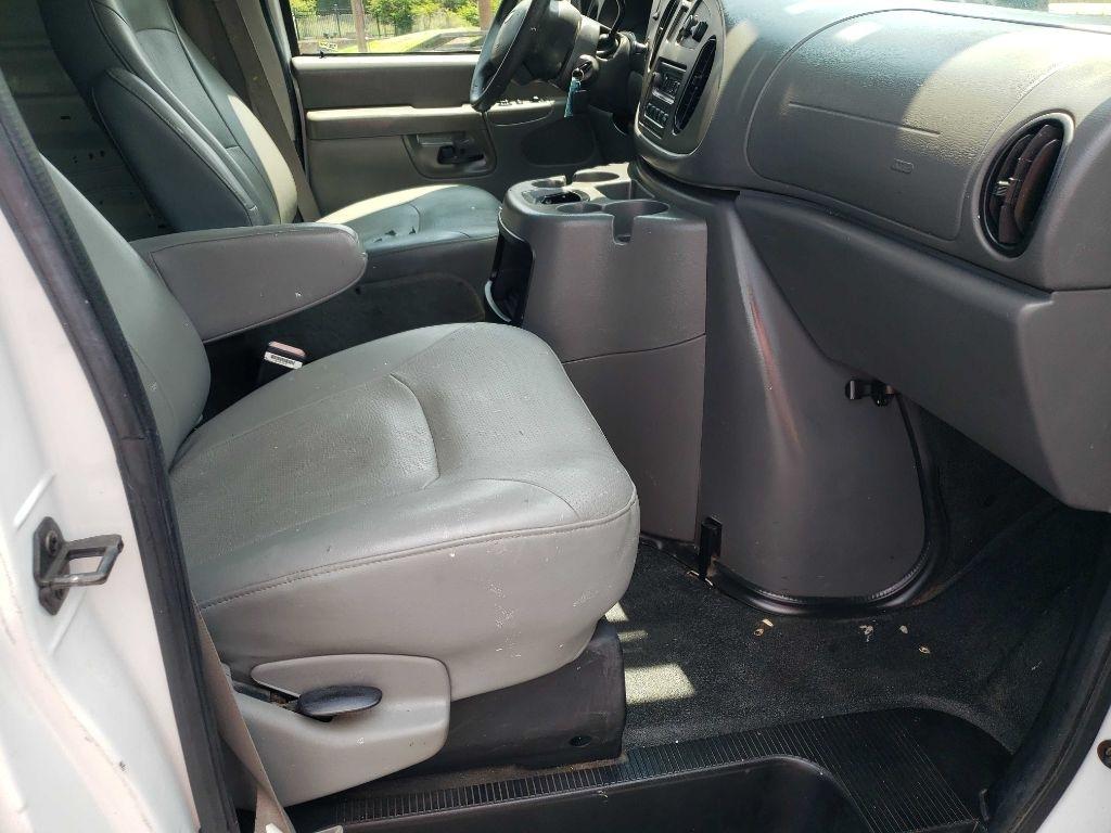 Ford Econoline E-350 Super Duty Extended 2005