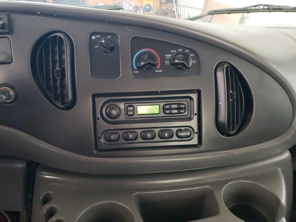 Ford Econoline E-350 Super Duty Extended 2005