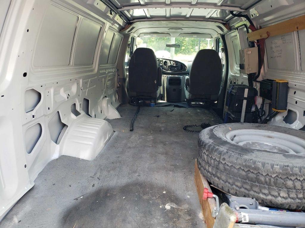 Ford Econoline E-350 Super Duty Extended 2005