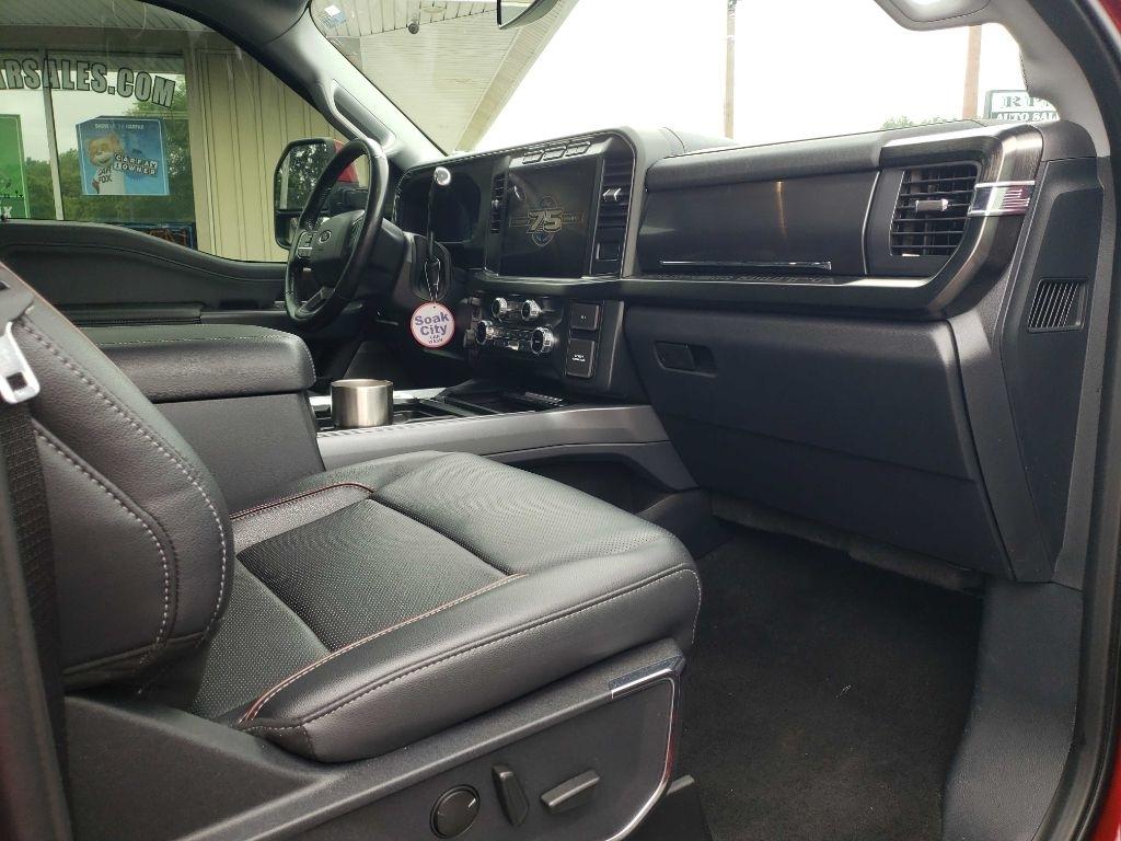 Ford F-250 SD Lariat Crew Cab 4WD 2023