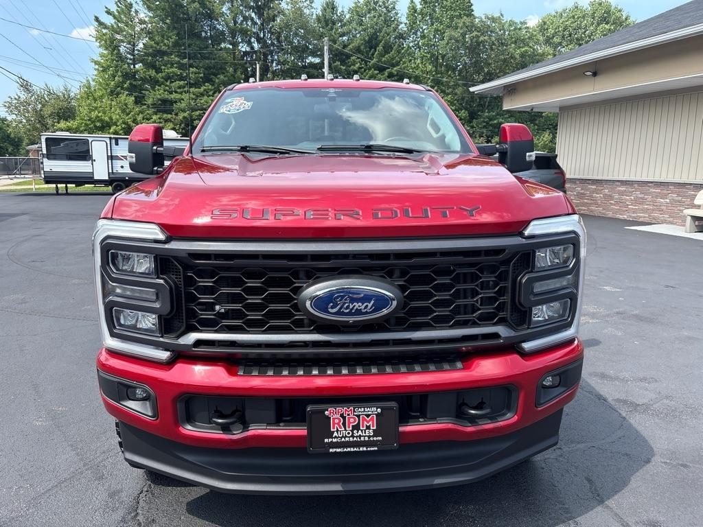 Ford F-250 SD Lariat Crew Cab 4WD 2023