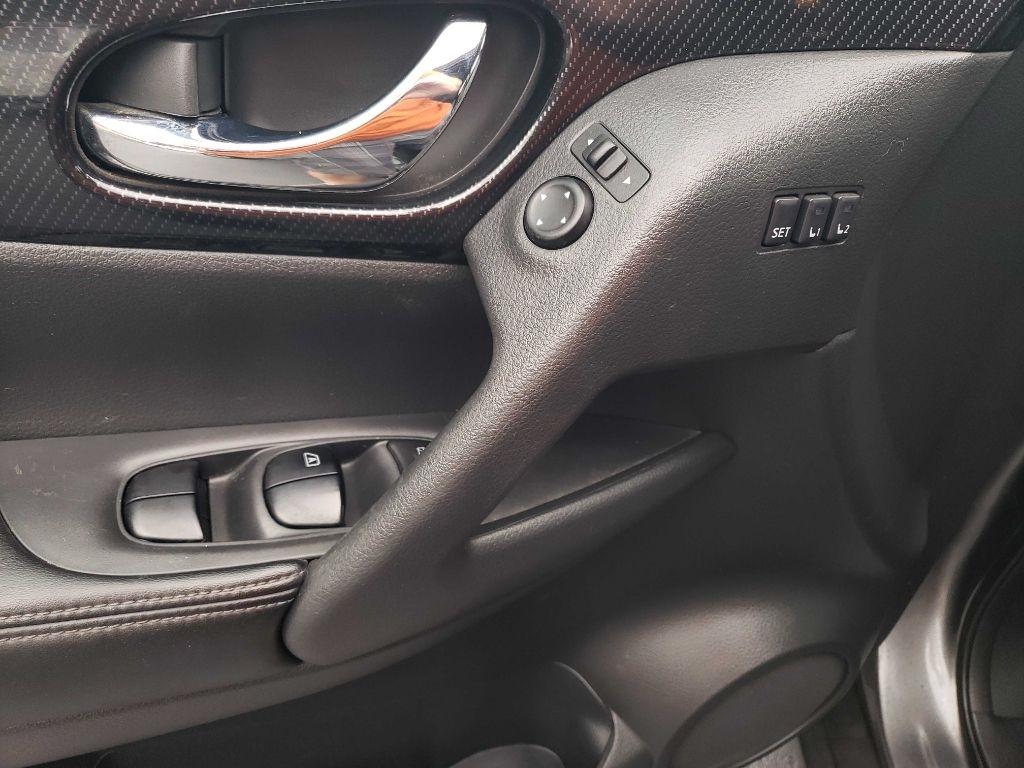 2018 Nissan Rogue SL - Photo 25