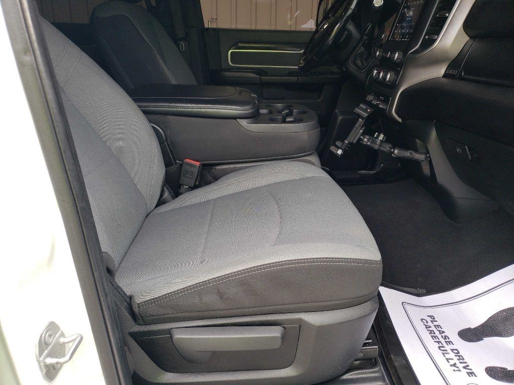 RAM 2500 Big Horn Crew Cab 4WD 2021