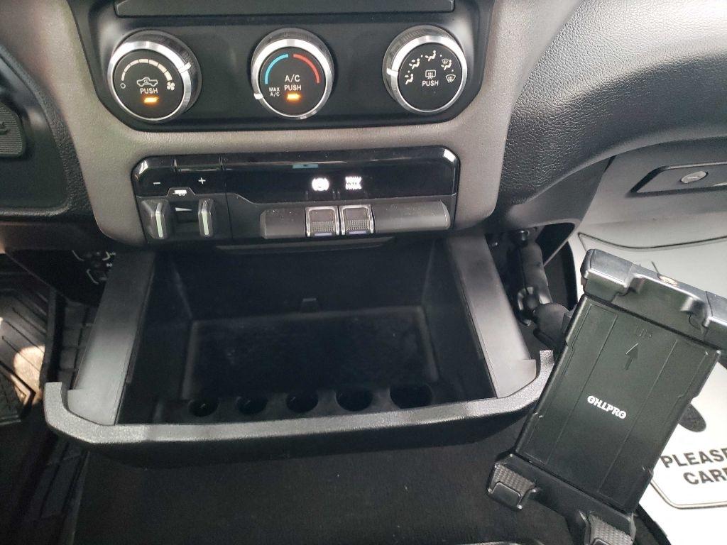 RAM 2500 Big Horn Crew Cab 4WD 2021