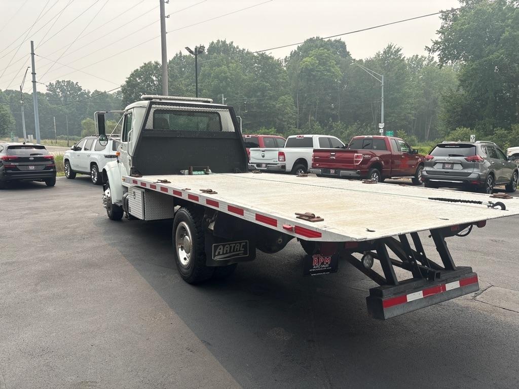 International 4700  2001