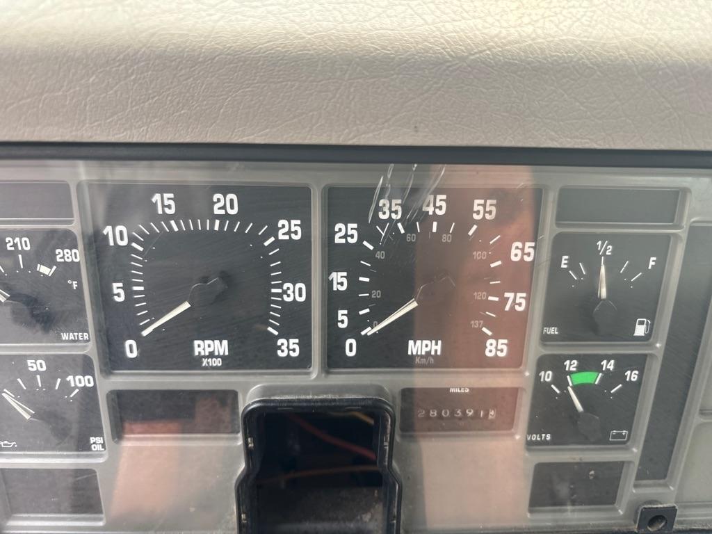 International 4700  2001