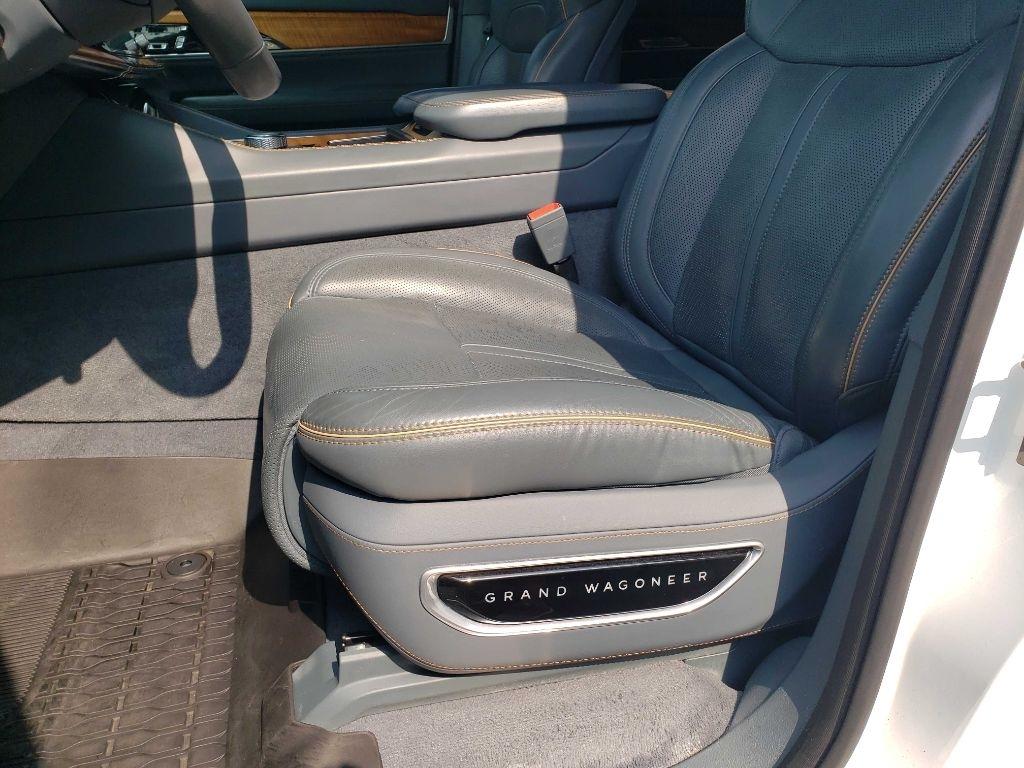 Jeep Grand Wagoneer Series II 4WD 2022