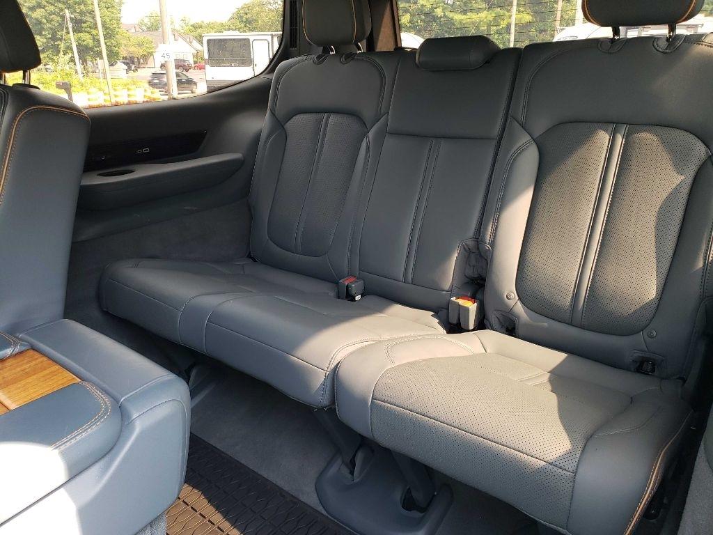 Jeep Grand Wagoneer Series II 4WD 2022