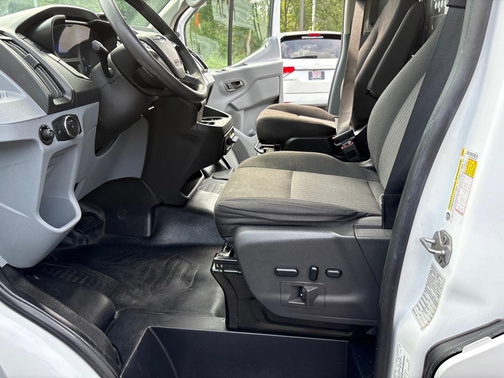 Ford Transit 150 Van Low Roof w/Sliding Pass. 130-in. WB 2019