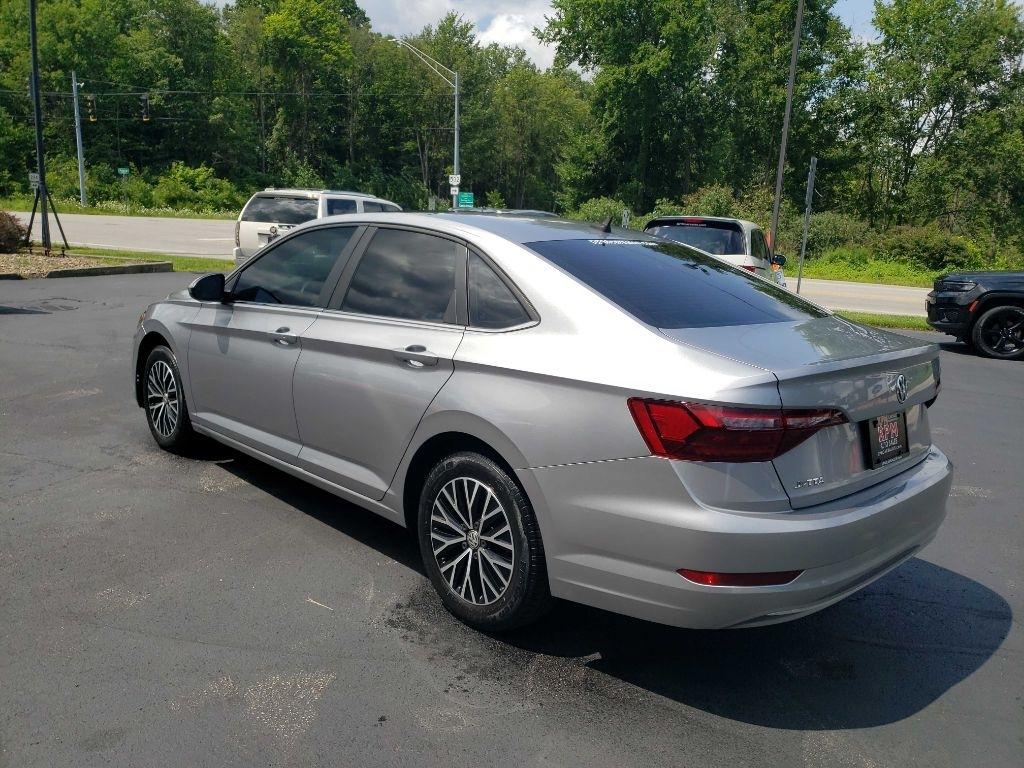 Volkswagen Jetta 1.4T SE 8A 2021