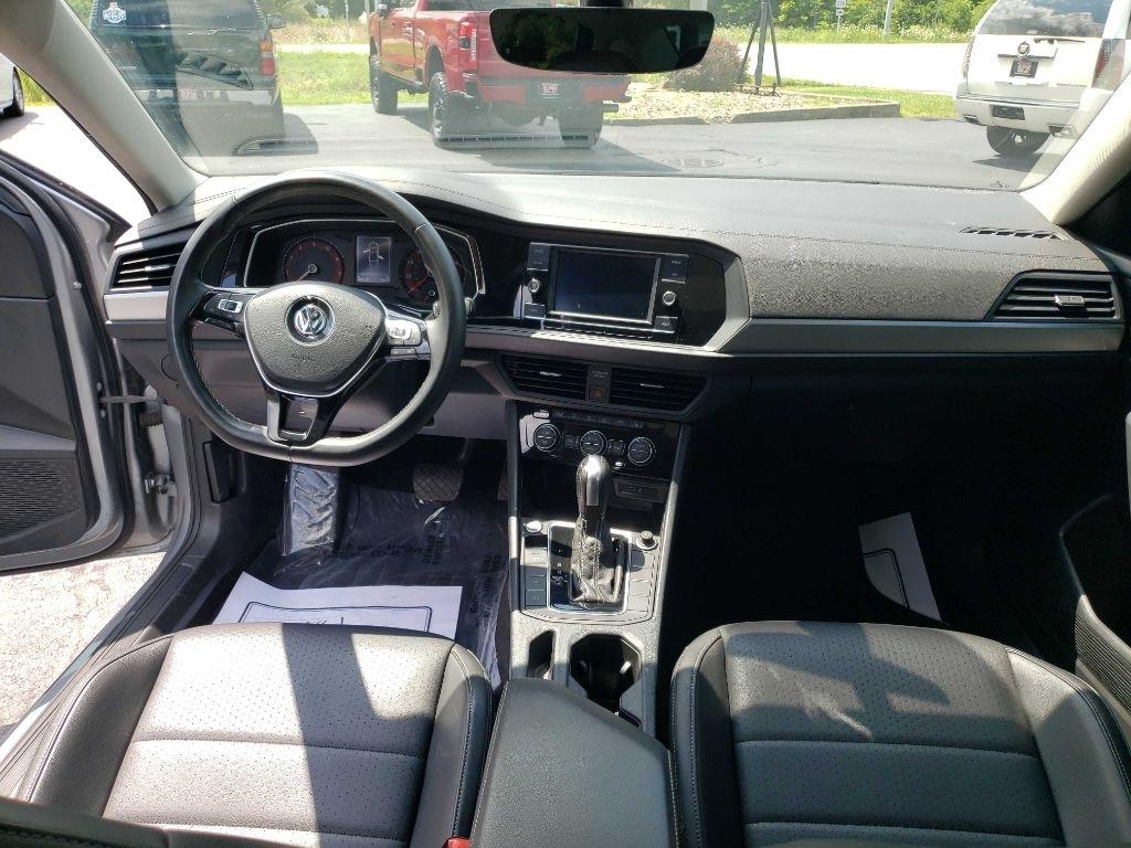 Volkswagen Jetta 1.4T SE 8A 2021