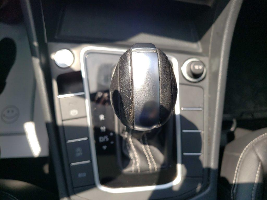 Volkswagen Jetta 1.4T SE 8A 2021