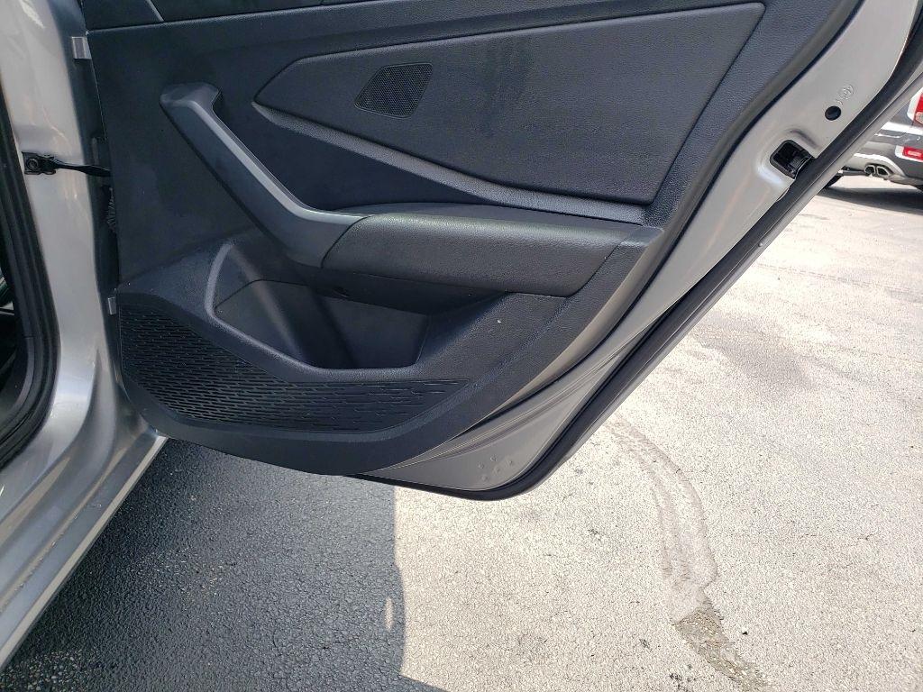 Volkswagen Jetta 1.4T SE 8A 2021