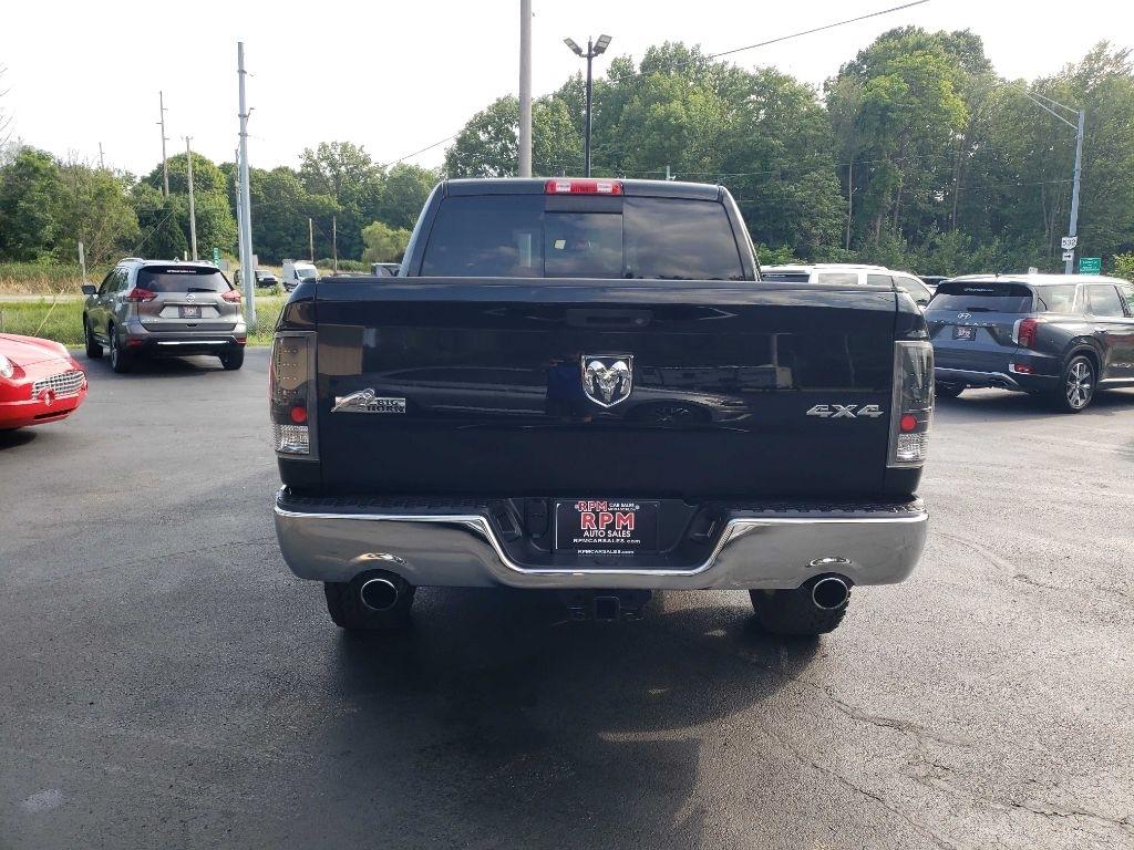 RAM 1500 SLT Crew Cab SWB 4WD 2015