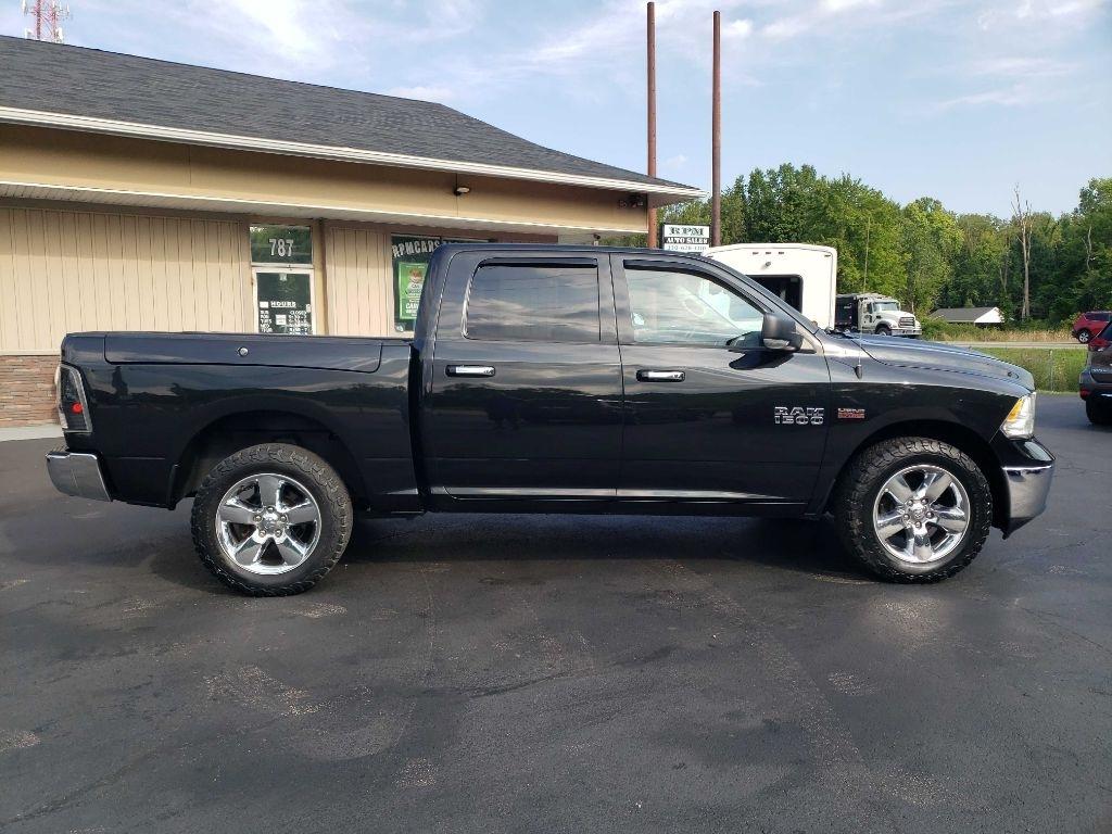 RAM 1500 SLT Crew Cab SWB 4WD 2015