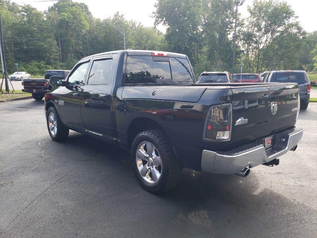 RAM 1500 SLT Crew Cab SWB 4WD 2015