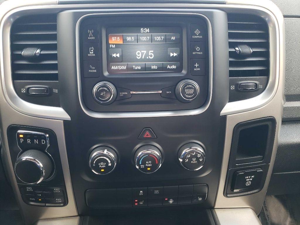 RAM 1500 SLT Crew Cab SWB 4WD 2015