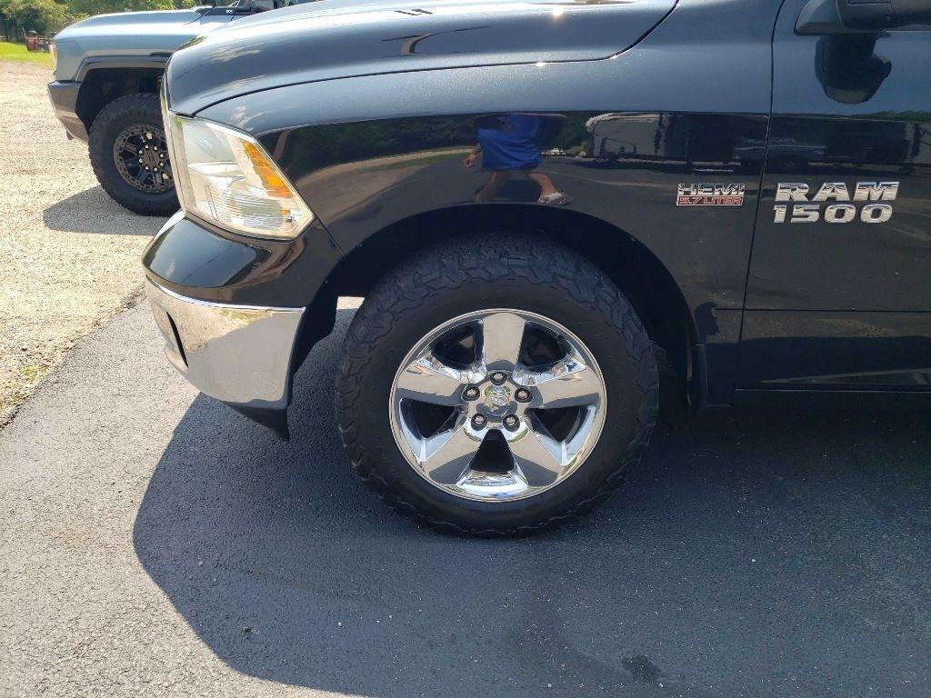 RAM 1500 SLT Crew Cab SWB 4WD 2015