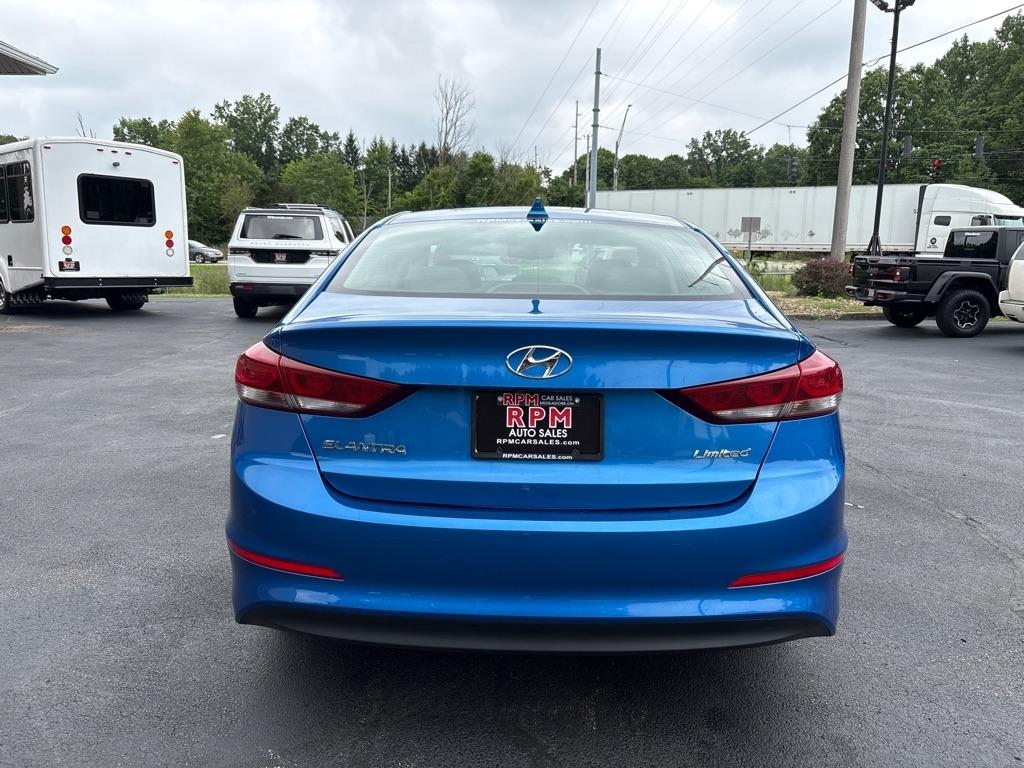 Hyundai Elantra Value Edition 6A 2017