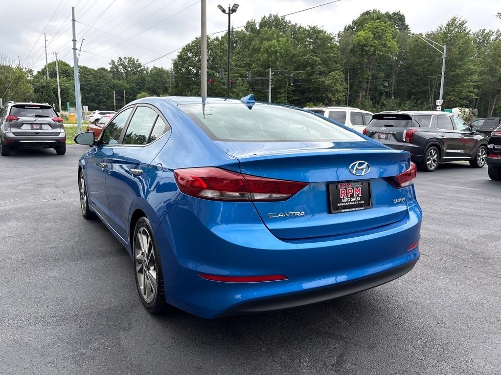 Hyundai Elantra Value Edition 6A 2017