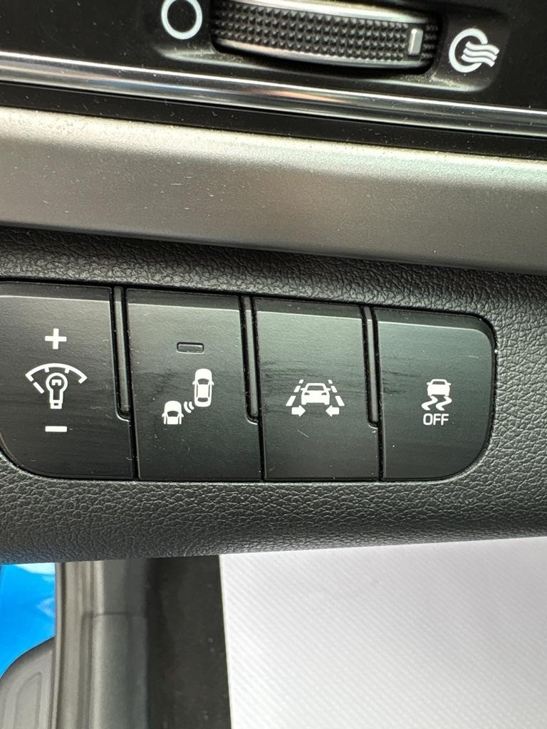 Hyundai Elantra Value Edition 6A 2017