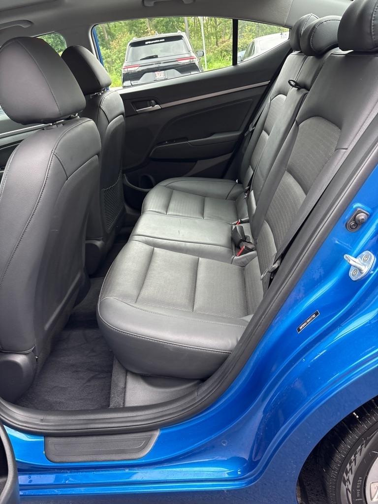 Hyundai Elantra Value Edition 6A 2017