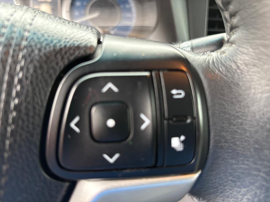 Toyota Sienna XLE 7-Passenger AWD 2017