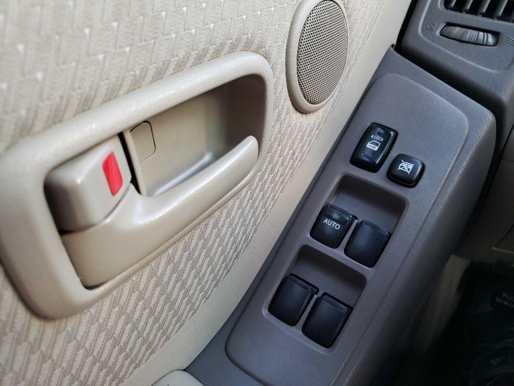 Toyota Highlander Limited V6 4WD 2005