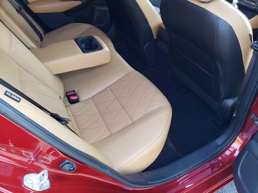 Nissan Sentra SV 2022