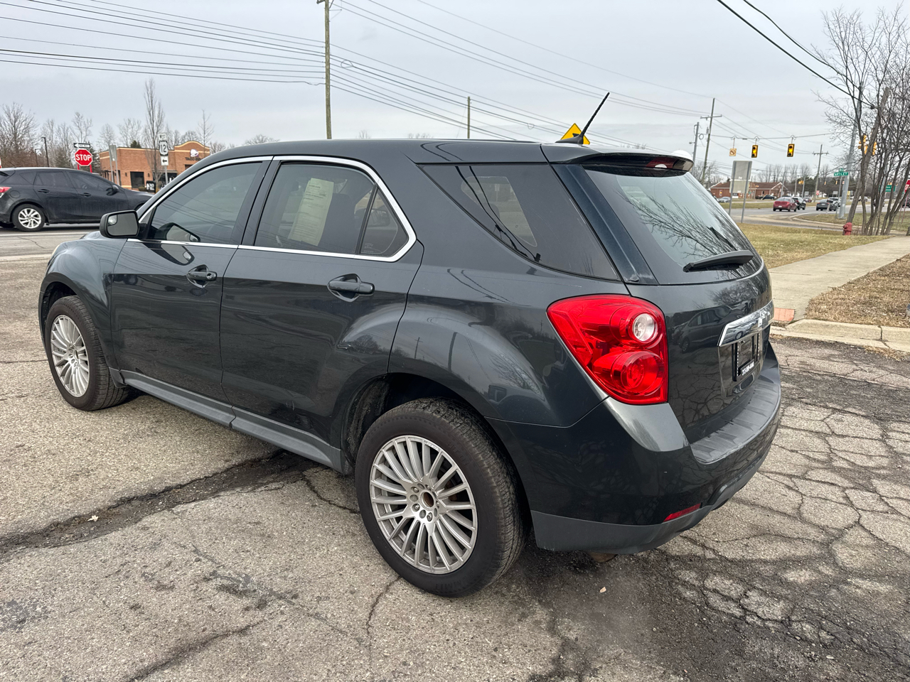Chevrolet Equinox LS 4D SUV FWD 2013