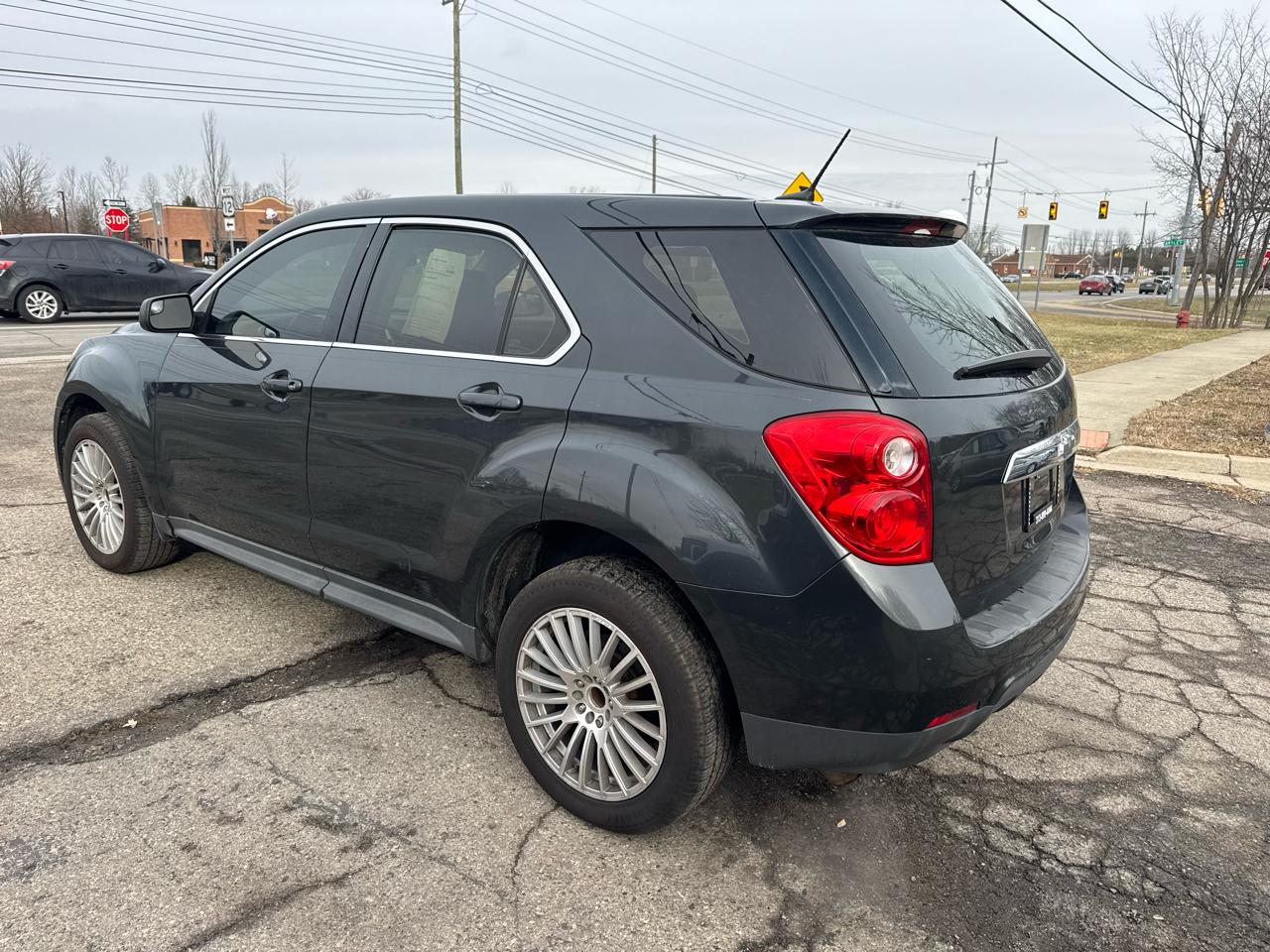 Chevrolet Equinox LS 4D SUV FWD 2013