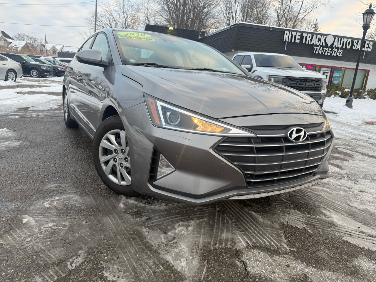Hyundai Elantra SE 6M 2020