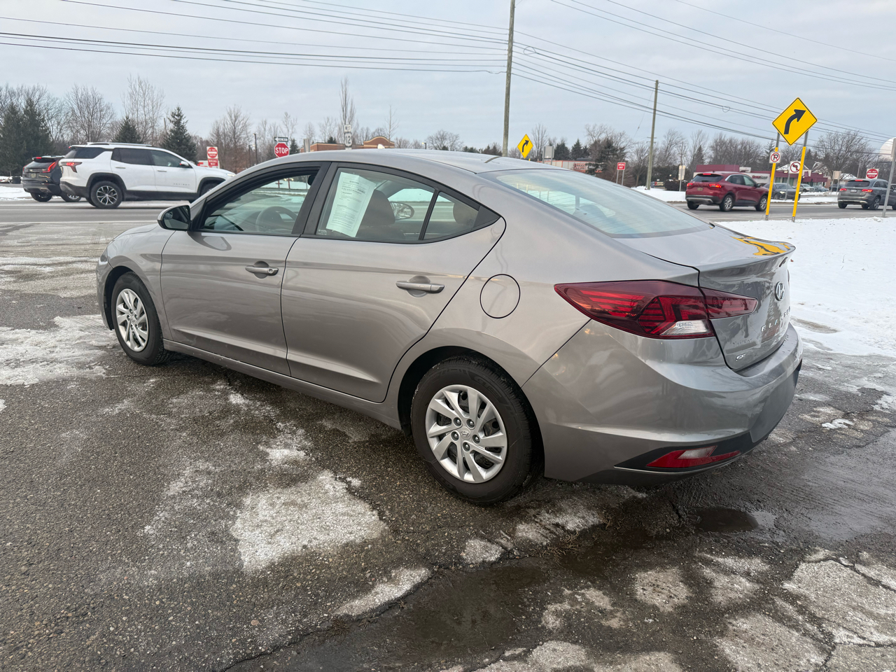 Hyundai Elantra SE 6M 2020